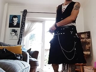 What does a man wear under his kilt? With Lukas Sativa