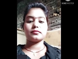 Seemi xxx video desi girl girlfriend chudai mirganj Bihar 