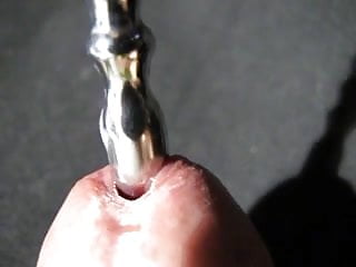  Urethra bougie out close-up slow motion