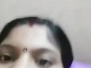 Desi bhabhi&rsquo;s boobs videos