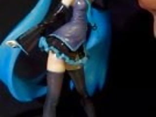 HatuneMiku figure bukkake 3