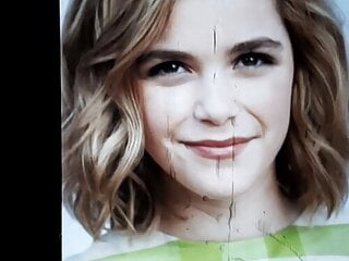 Kiernan Shipka gets a load