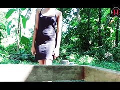 Indian Yong girl Fingering and Squirting Outdoor -very risky