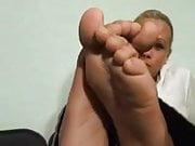 Blonde showing off her sexy soles