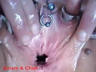 Kinki, Piercing, Masturbation