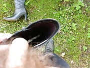 Piss in wifes high heeled leather boot