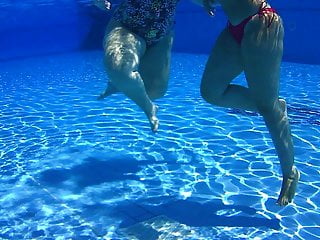 nice legs in the pool