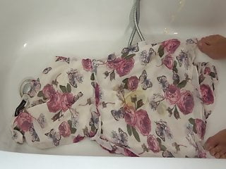 HD Videos, Pissing, Floral Dress, Pissed on