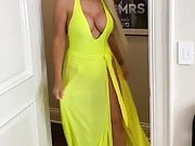 WWE - Maryse in yellow dress