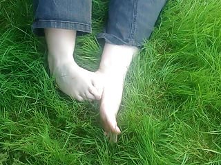 Mobiles, Grass, Play, Foot Fetish
