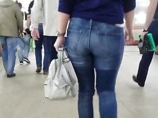 Nice MILF with good ass
