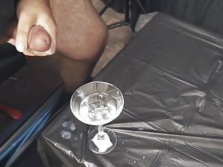 Cumming In A Martini Glass 2 (Loadsmalone)