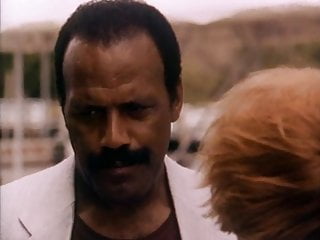 Robin Trapp &amp; Fred The Hammer Williamson softcore scene 