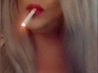 Smoking Fetish Tranny
