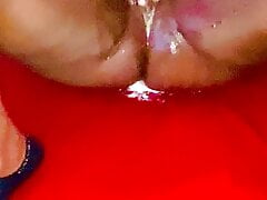 Wifey squirting for you