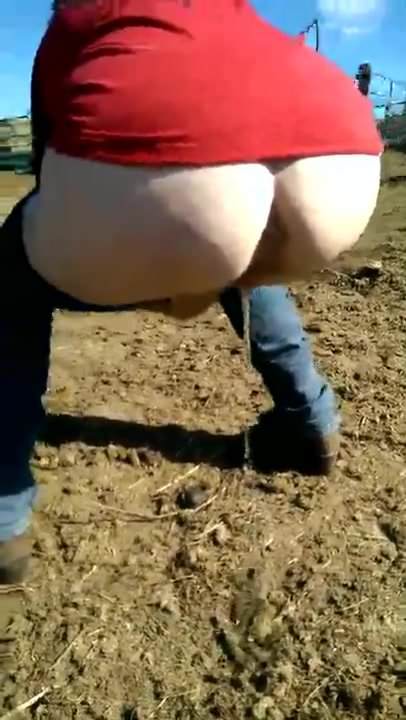 Big Booty Bbw Pissing - Pee in my Jeans - Big Butts, Mobiles, Pee - MobilePorn