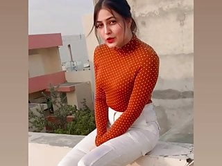 Is ladki ki ki sex ki video dekhni hai to Mera Kahana subscr