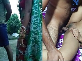 Mature Public Nudity Flashing video: Bhabhi Ne Roof Top Par Hilate Huye Pakda Fir Chudayi Karayi