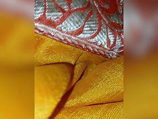  video: Indian lesbian bhabhi safely show her pussy satisfied