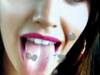 Lali esposito tongue...