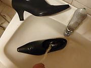 Piss in wifes pointy high heel