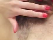 didloing her hairy pussy
