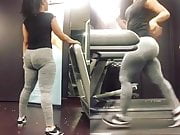 Extremely Sexy Latina Wobbles Her Jiggly Booty On Treadmill!