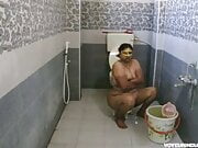 Bhabhi Dipinitta Filmed in Shower