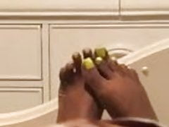 Cute ebony teen feet