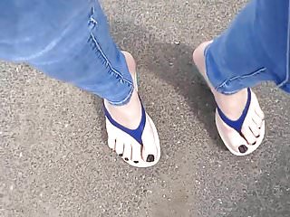 flip flops walking