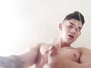 Colombian chico jerking off