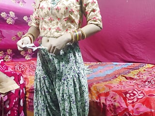 Indian Bhabhi Kapde Badal Rahi Thi Tabhi Devar Ji Akar Boobs Dabane Lage