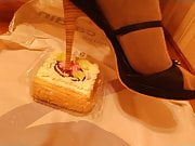shoes and cake 