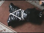 Breath control in a rubber hogsack