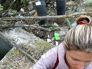 Ein Fluchtling wurde beim Outdoor-Pissen erwischt und.Teil 1 - Bild 8
