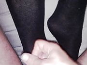 My Girlfriend in Ariella's wool tights. Cumshot on legs.