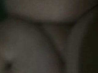  video: Laura with a big ass sends a video to her lover so that he masturbates for her.