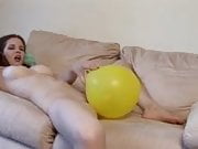 Ballons Masturbating