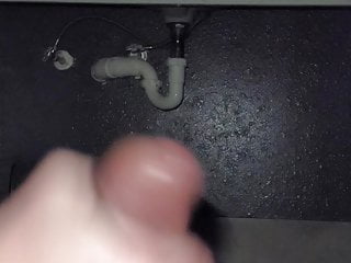  video: Pee on me please