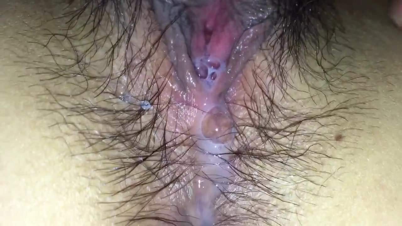 Very wet Japanese hairy pussy