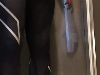 Pissing And Cum In My 2Xu Tights