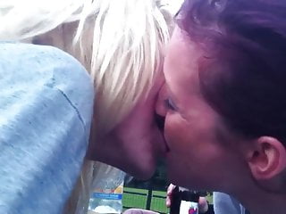 Kissing, Amateur, Never, Lesbian