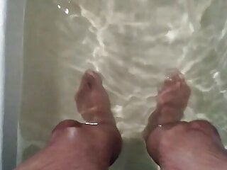 سکس گی DenkffKinky - Water treatments for feet with golden rain -3 hd videos gay foot fetish (gay) gay foot (gay) gay fetish (gay) gay feet (gay) boy piss (gay) amateur