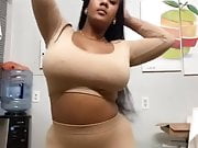 Ebony big tit 