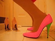 Fuchsia pumps1